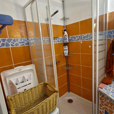 T2 Rez-de-jardin St Cyprien Apartment