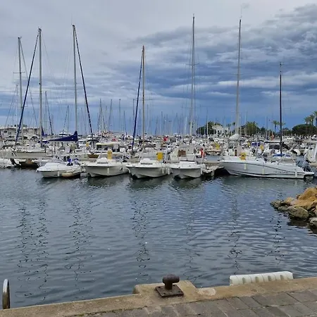 T2 Rez-de-jardin St Cyprien *