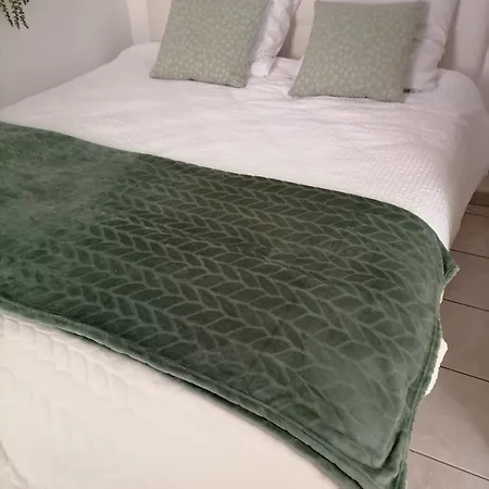 T2 Rez-de-jardin St Cyprien Apartmán
